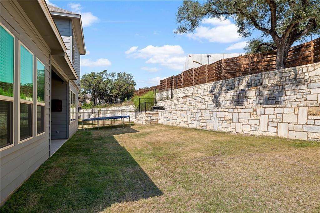 34. Single Family for Sale at Austin, TX 78737