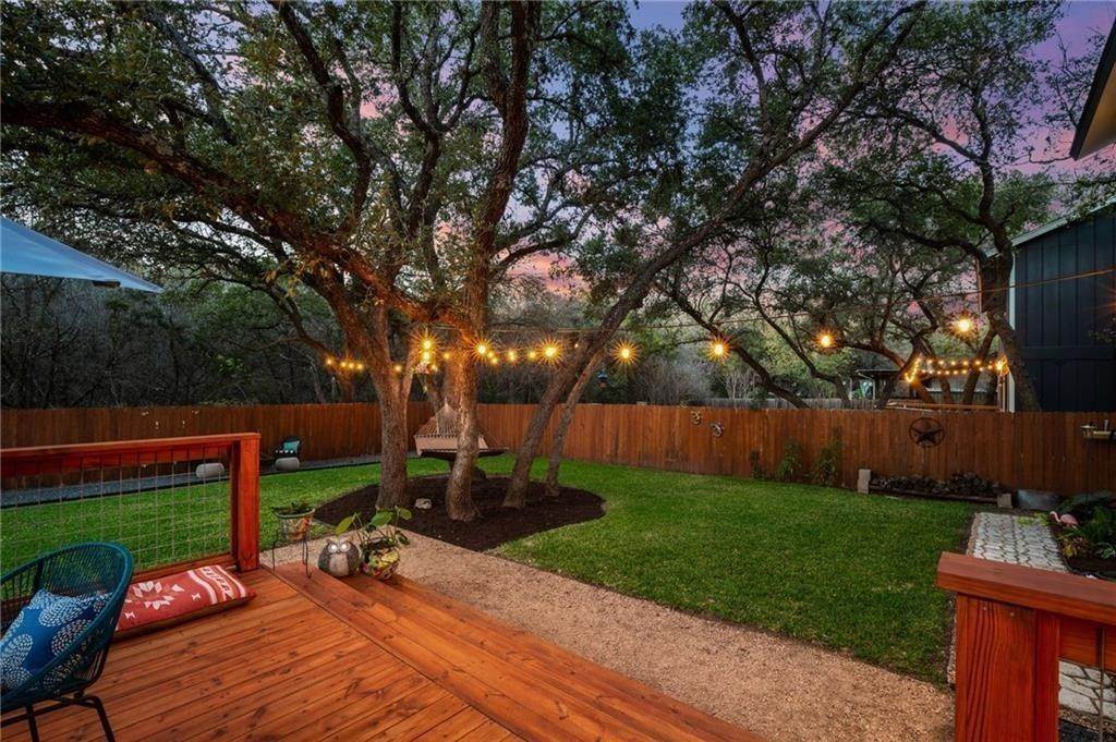 35. Single Family for Sale at Woodstone Village, Austin, TX 78749