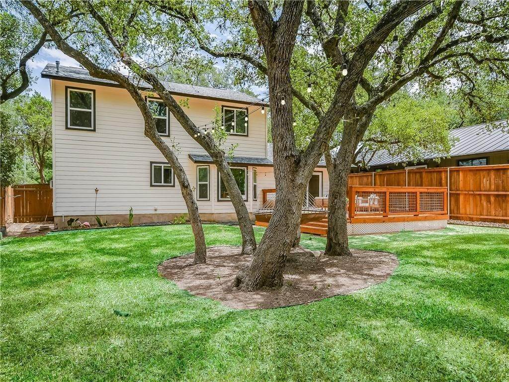 23. Single Family for Sale at Woodstone Village, Austin, TX 78749
