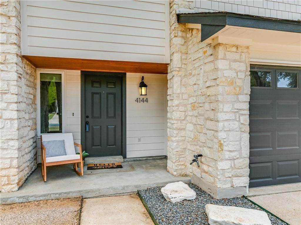 5. Single Family for Sale at Woodstone Village, Austin, TX 78749