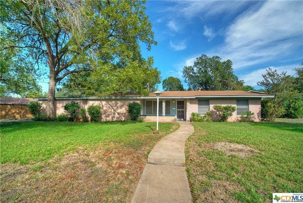 Single Family for Sale at Wooten, Austin, TX 78757