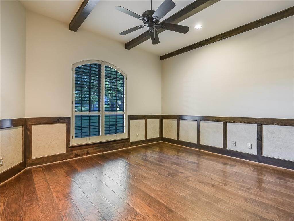 24. Single Family for Sale at Austin, TX 78738