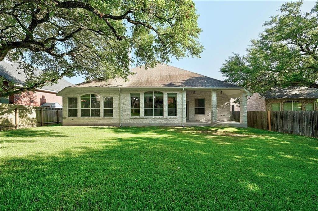 35. Single Family for Sale at The Hielscher, Austin, TX 78739