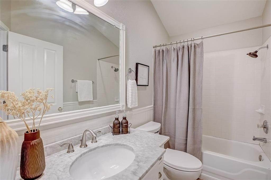 28. Single Family for Sale at Milwood, Austin, TX 78729