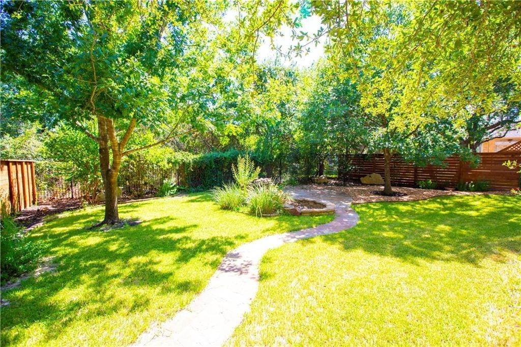 18. Single Family for Sale at The Hielscher, Austin, TX 78739