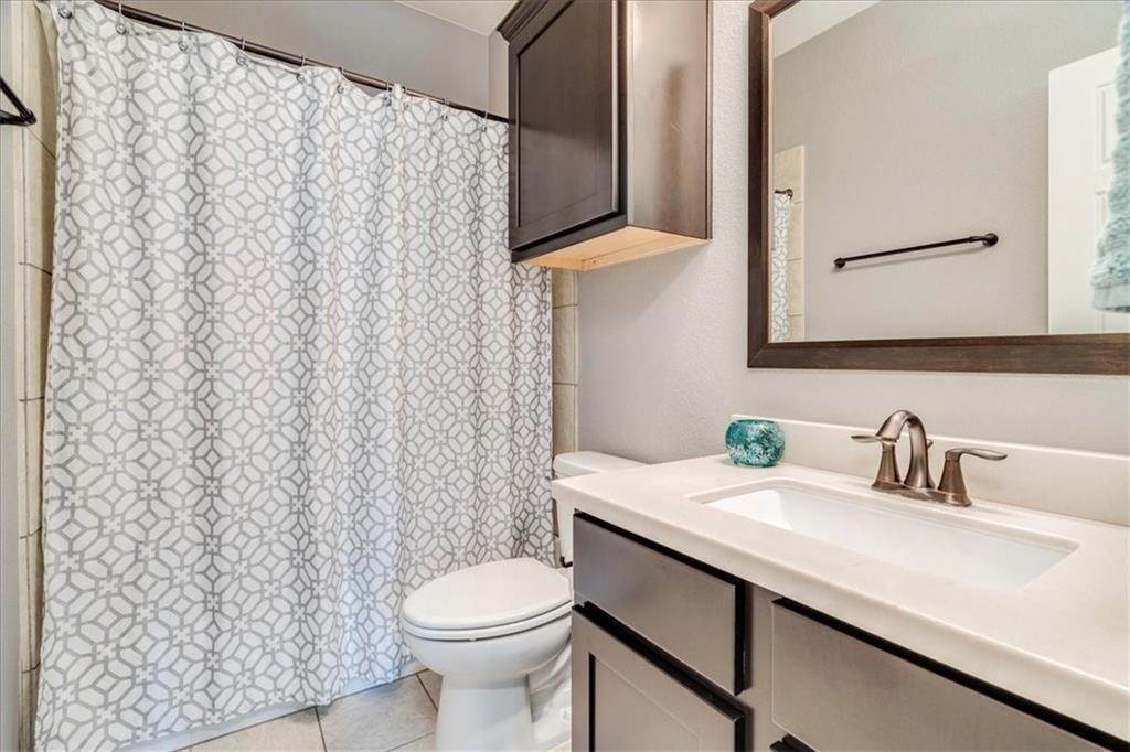 24. Single Family for Sale at Meridian, Austin, TX 78739