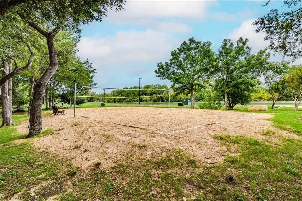 37. Single Family for Sale at Meridian, Austin, TX 78739