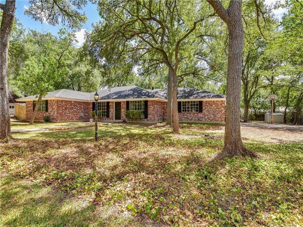3. Single Family for Sale at Castlewood Forest, Austin, TX 78748