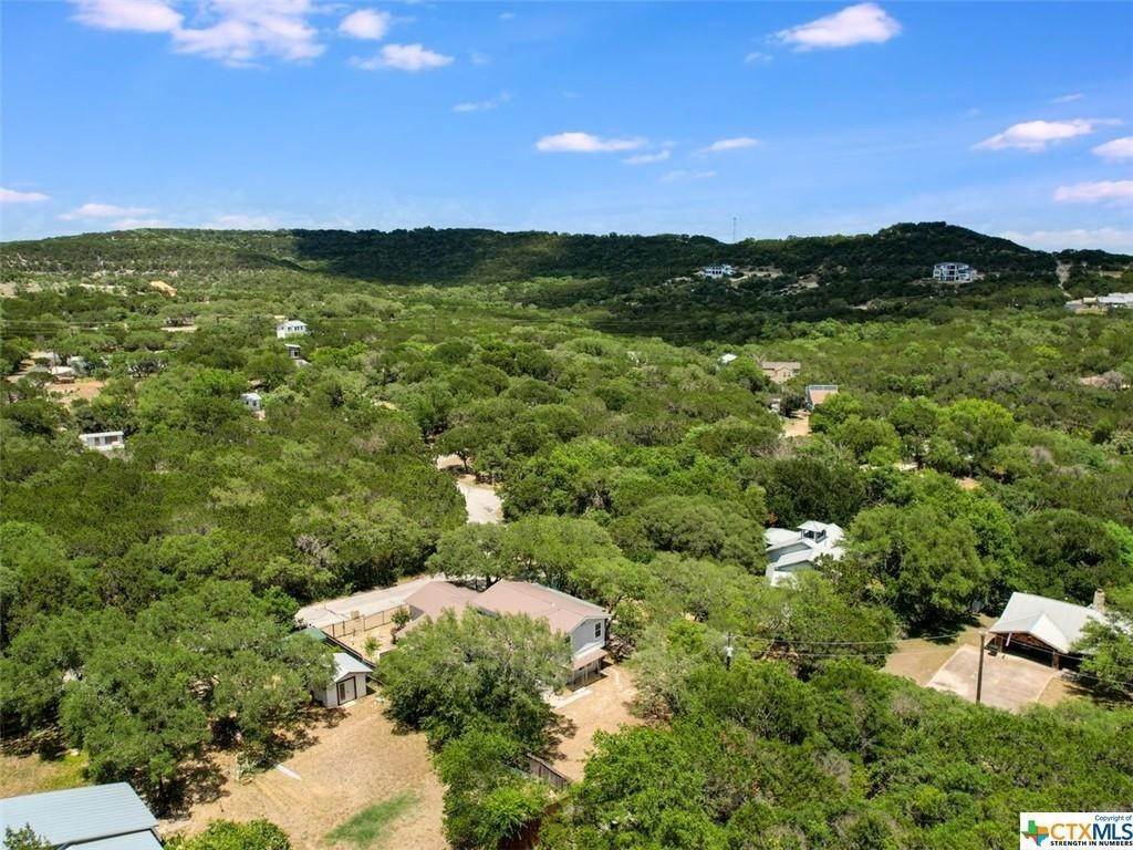 29. Single Family for Sale at Austin, TX 78641