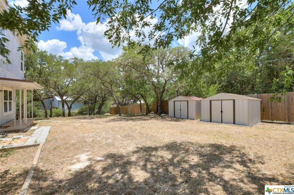 22. Single Family for Sale at Austin, TX 78641