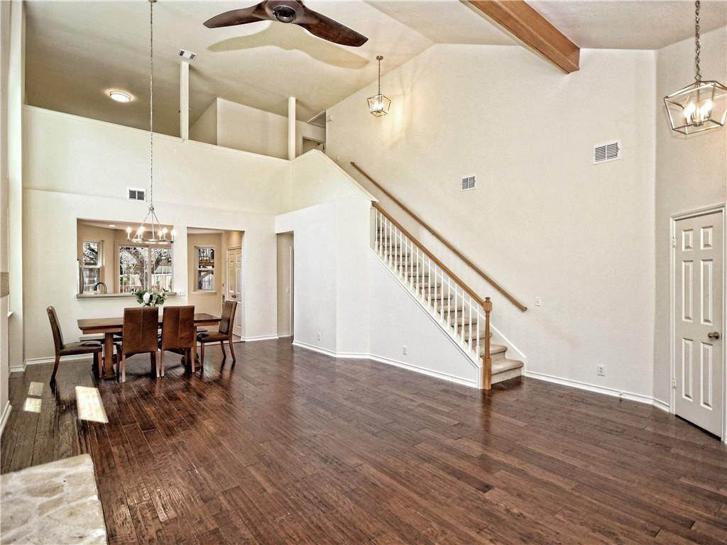 7. Single Family for Sale at West Oak Hill, Austin, TX 78749