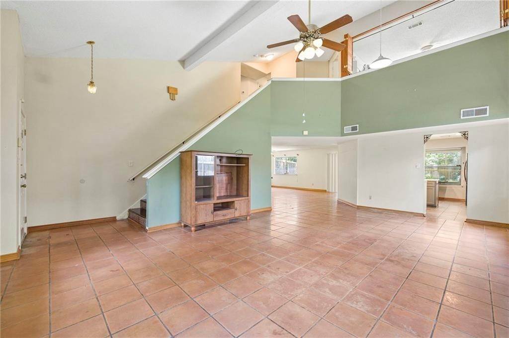 11. Single Family for Sale at Milwood, Austin, TX 78727