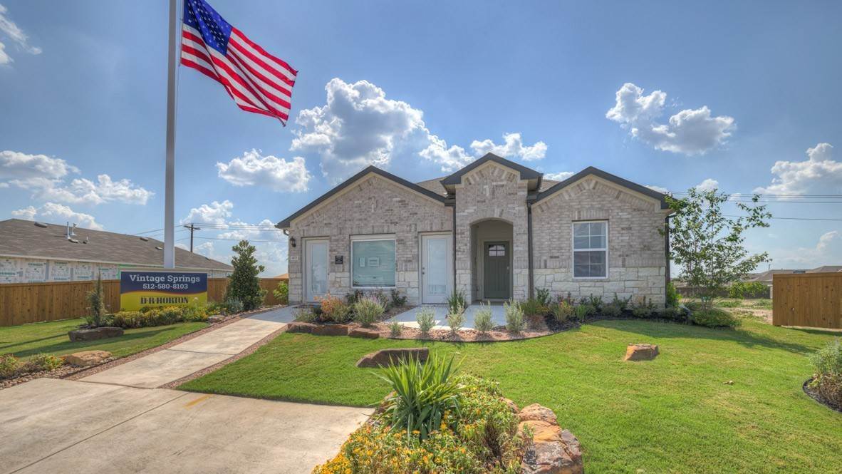 Single Family for Sale at Lockhart, TX 78644