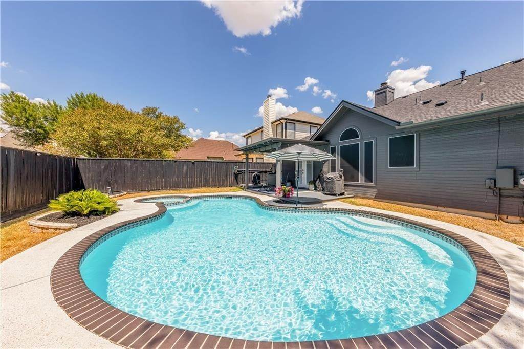 32. Single Family for Sale at Harris Branch, Austin, TX 78754