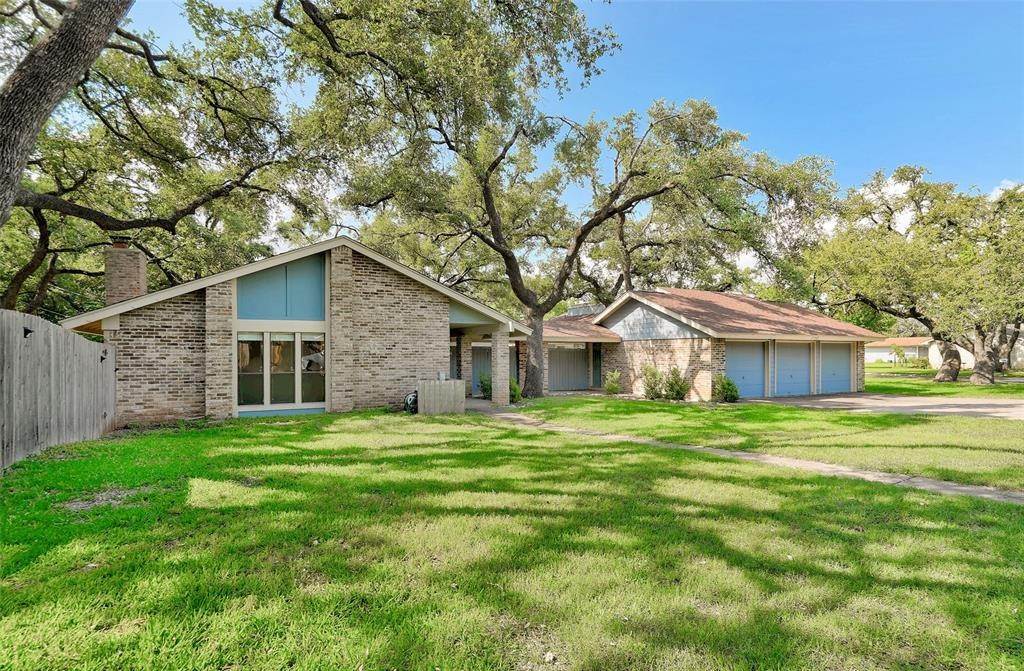 Duplex Homes for Sale at Barrington Oaks, Austin, TX 78759
