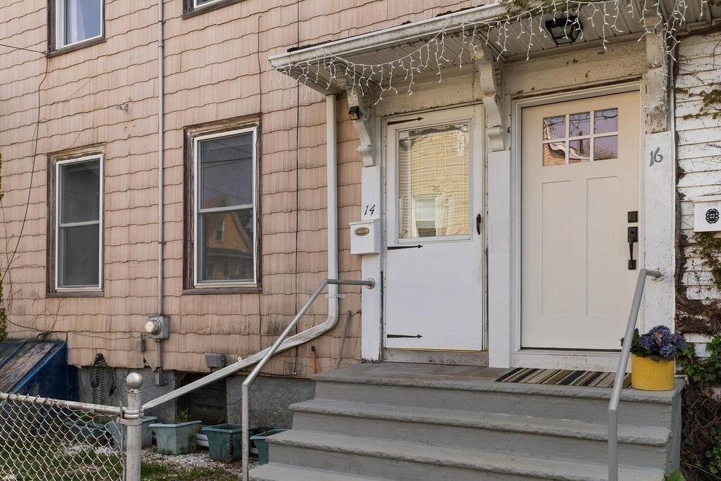 3. Single Family for Sale at Somerville, MA 02143