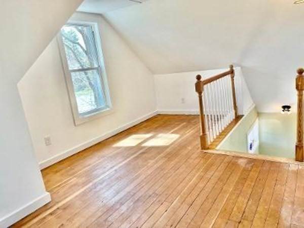 15. Single Family for Sale at Bridgewater, MA 02324