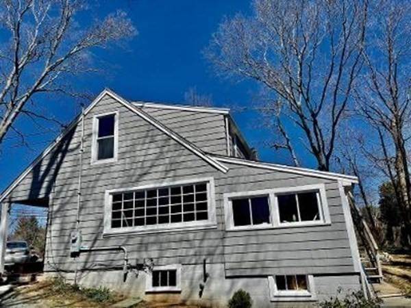 6. Single Family for Sale at Bridgewater, MA 02324