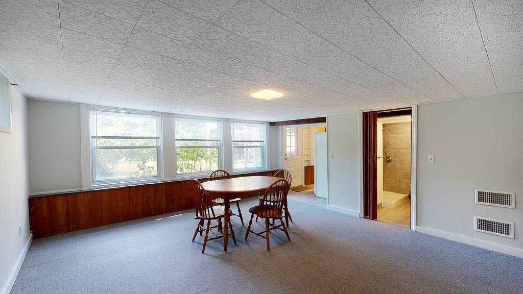 27. Single Family for Sale at Bridgewater, MA 02324