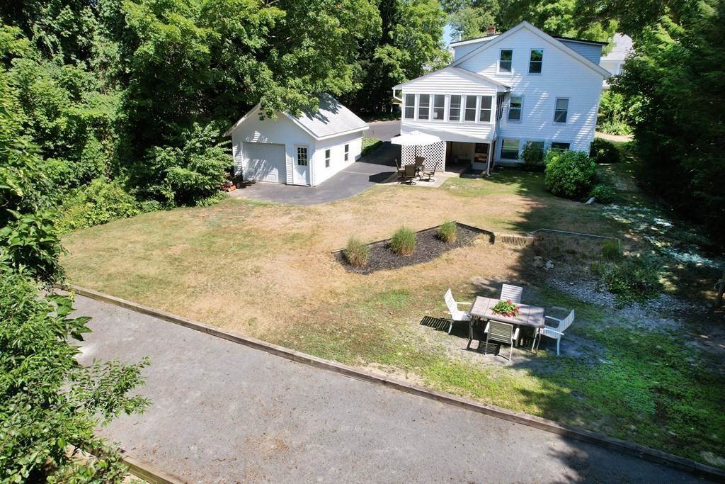 35. Single Family for Sale at Bridgewater, MA 02324