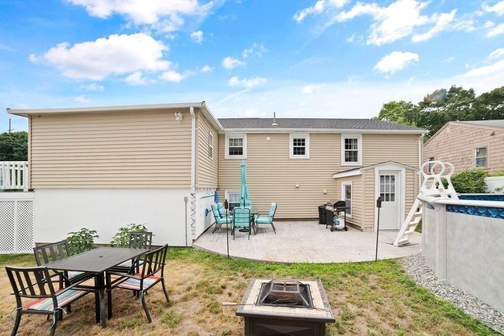 34. Single Family for Sale at Weymouth, MA 02189