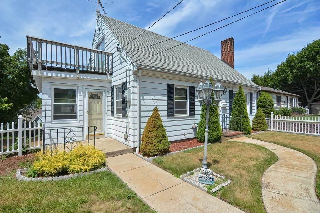 3. Single Family for Sale at Saugus, MA 01906