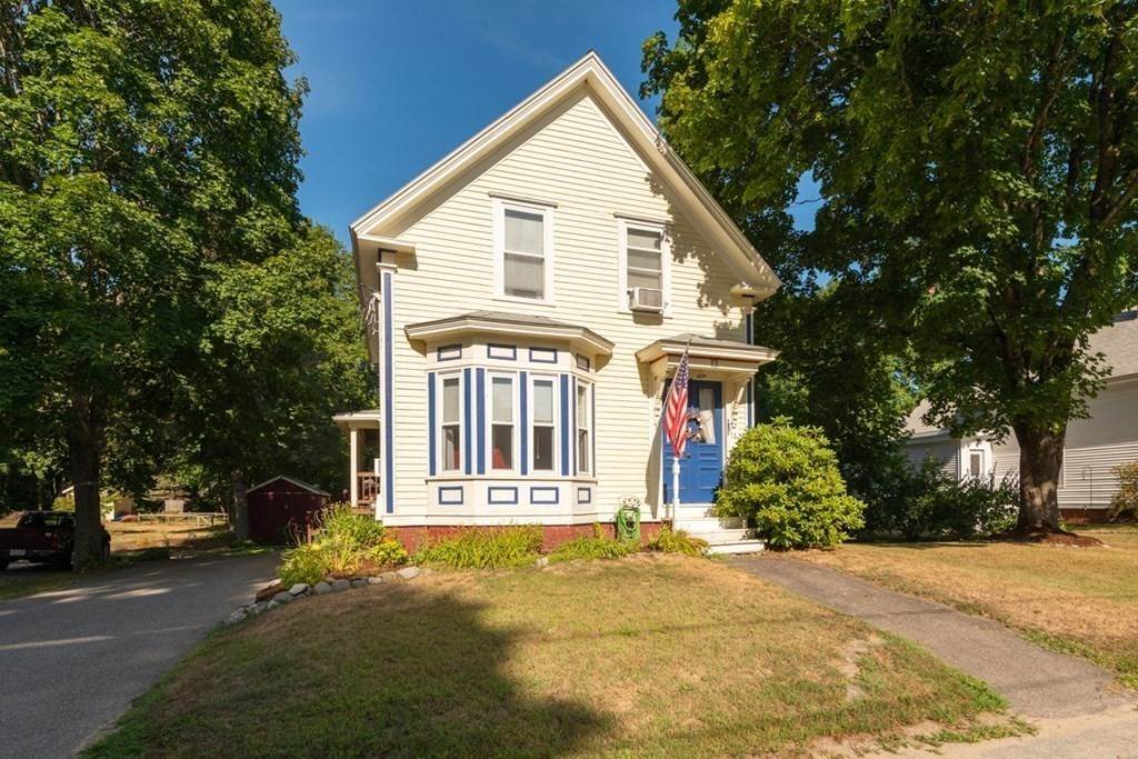 26. Single Family for Sale at Pepperell, MA 01463