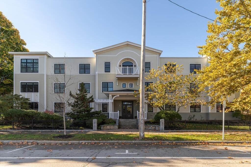 Condominium for Sale at Arlington, MA 02474