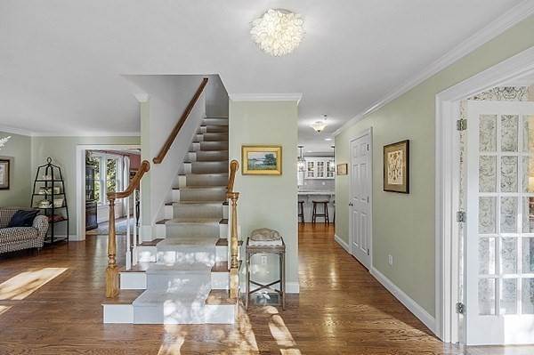 27. Single Family for Sale at Westford, MA 01886