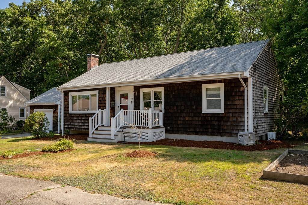 2. Single Family for Sale at Weymouth, MA 02190