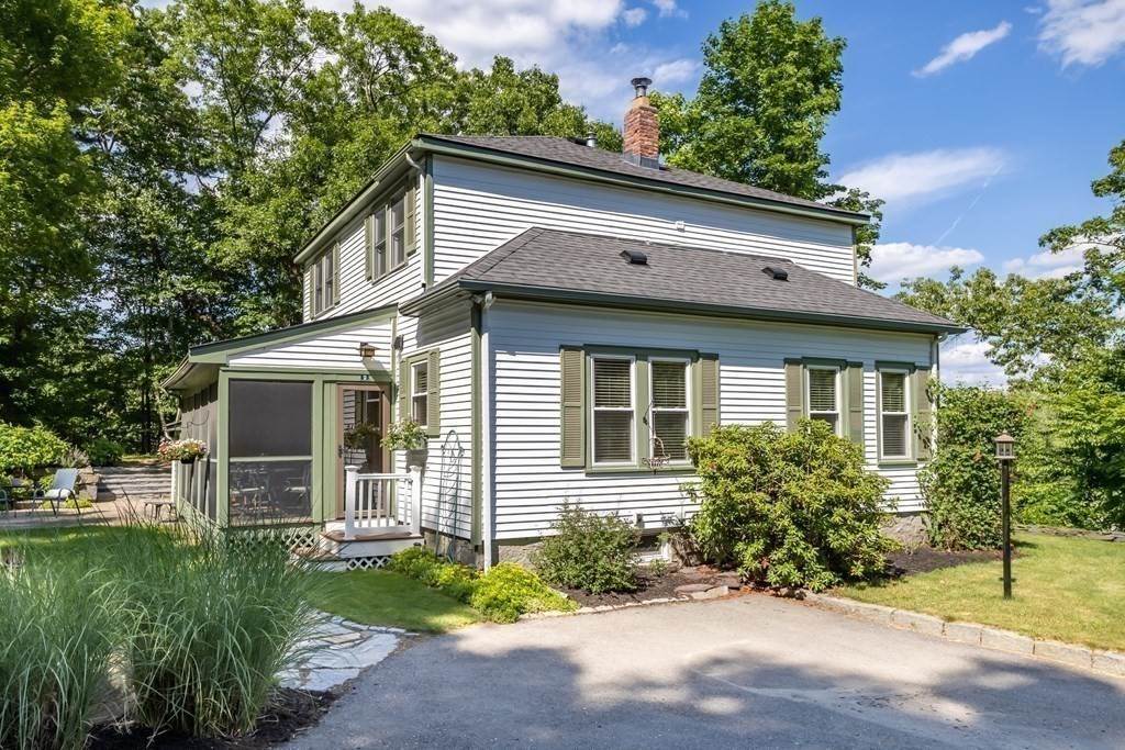 5. Single Family for Sale at Westford, MA 01886