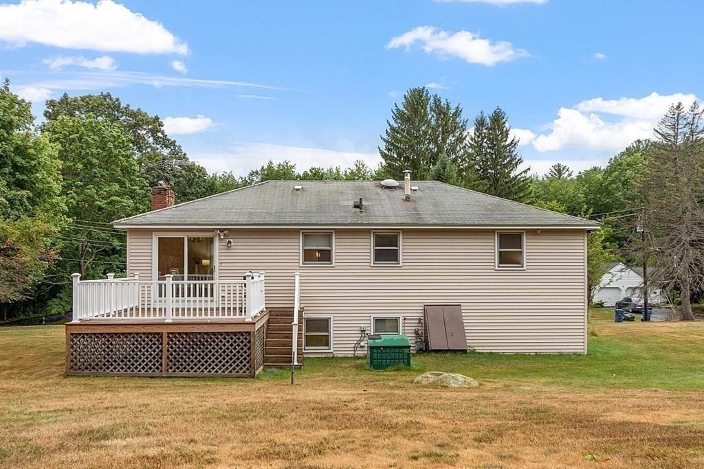 5. Single Family for Sale at Tewksbury, MA 01876