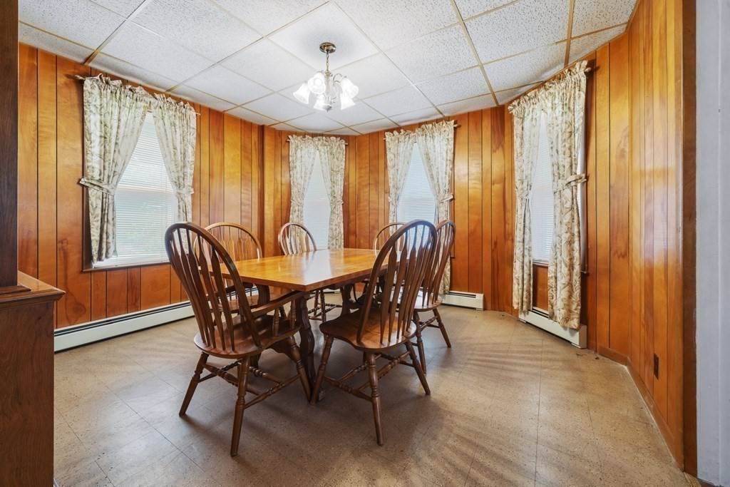 9. Single Family for Sale at Saugus, MA 01906