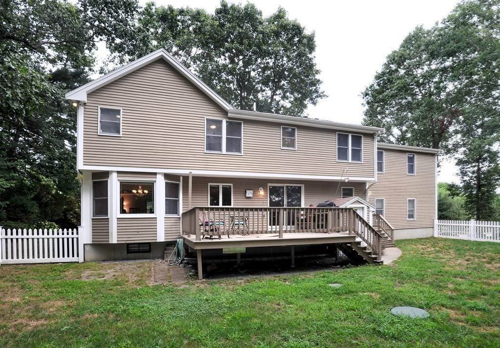 25. Single Family for Sale at Bridgewater, MA 02324