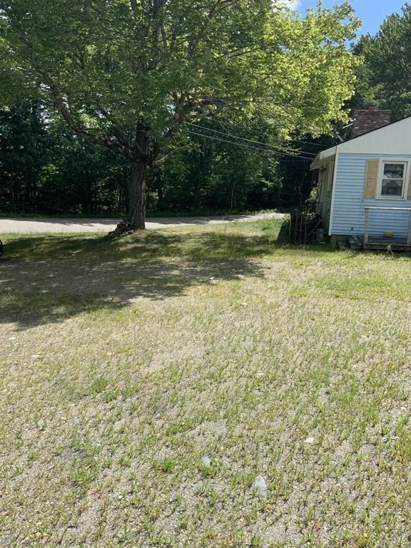 7. Single Family for Sale at Shirley, MA 01464