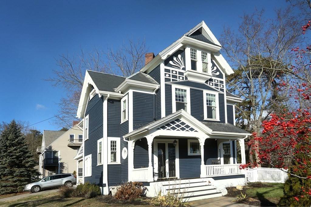 Single Family for Sale at Amesbury, MA 01913