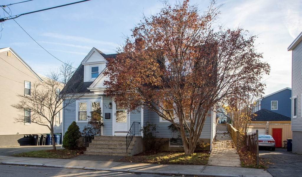 Single Family for Sale at Salem, MA 01970