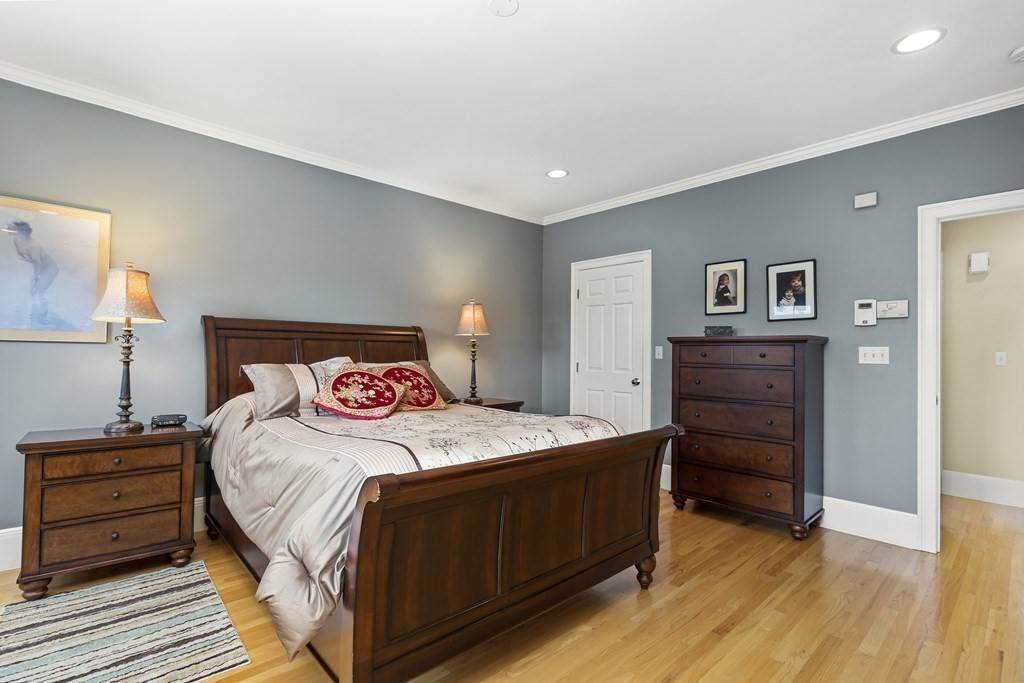 22. Single Family for Sale at Medford Street The Neck, Boston, MA 02129