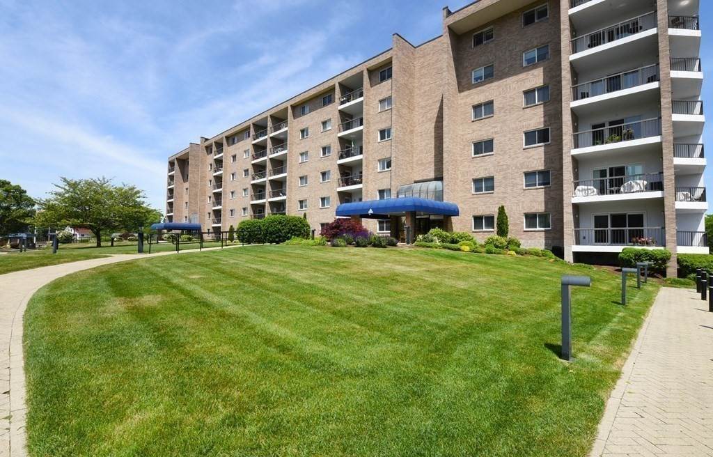 1. Condominium for Sale at Weymouth, MA 02191