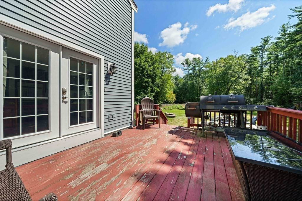 23. Single Family for Sale at Halifax, MA 02338