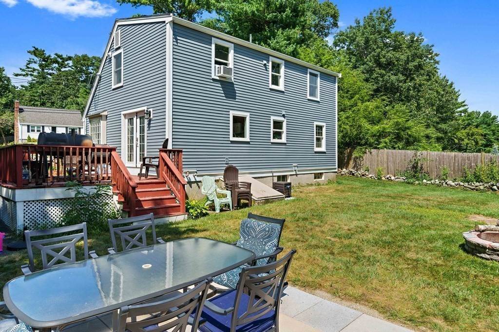 25. Single Family for Sale at Halifax, MA 02338