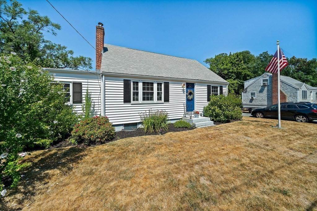 2. Single Family for Sale at Weymouth, MA 02191