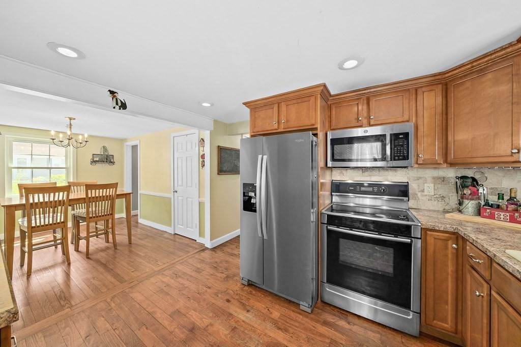 5. Single Family for Sale at Weymouth, MA 02191