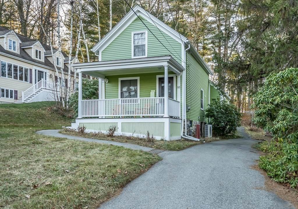 Single Family for Sale at Andover, MA 01810