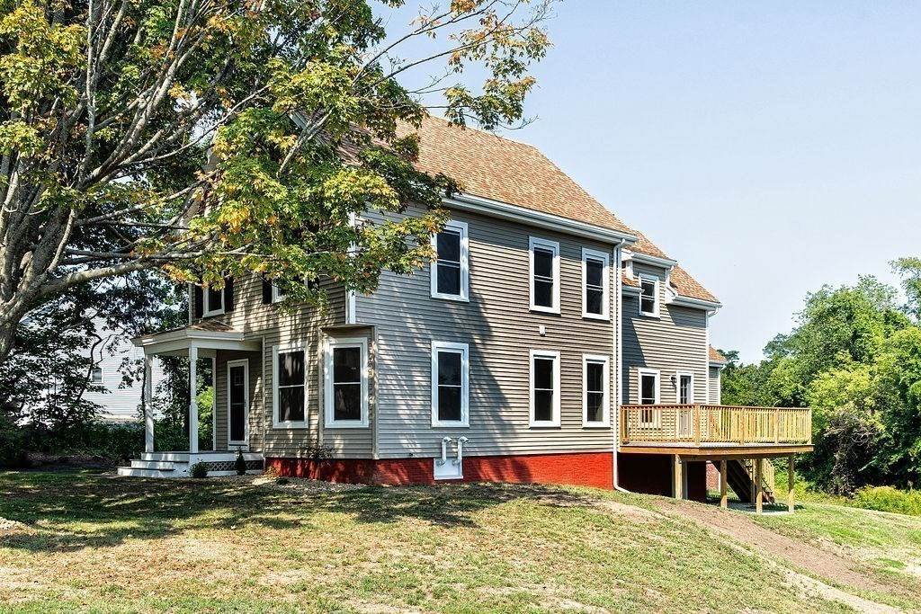 3. Single Family for Sale at Haverhill, MA 01835