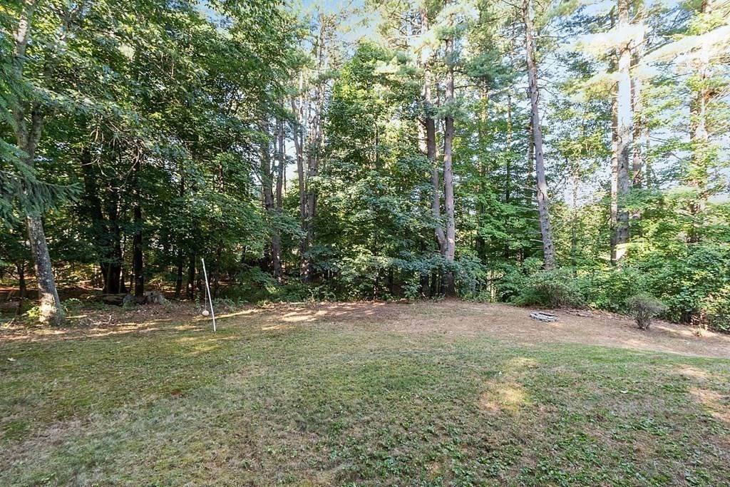 35. Single Family for Sale at Westford, MA 01886