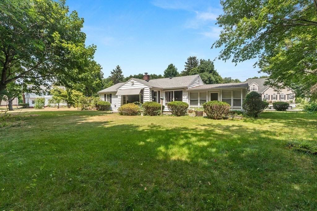 7. Single Family for Sale at Haverhill, MA 01835