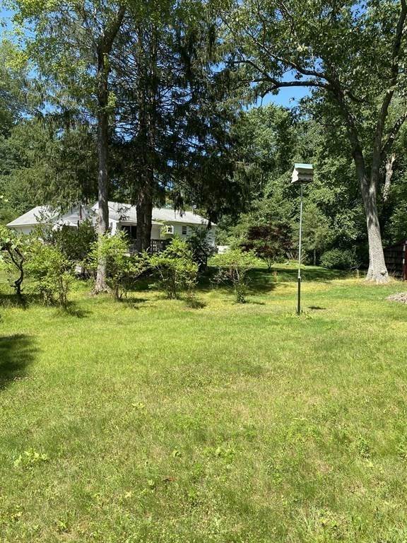 8. Single Family for Sale at Hanson, MA 02341