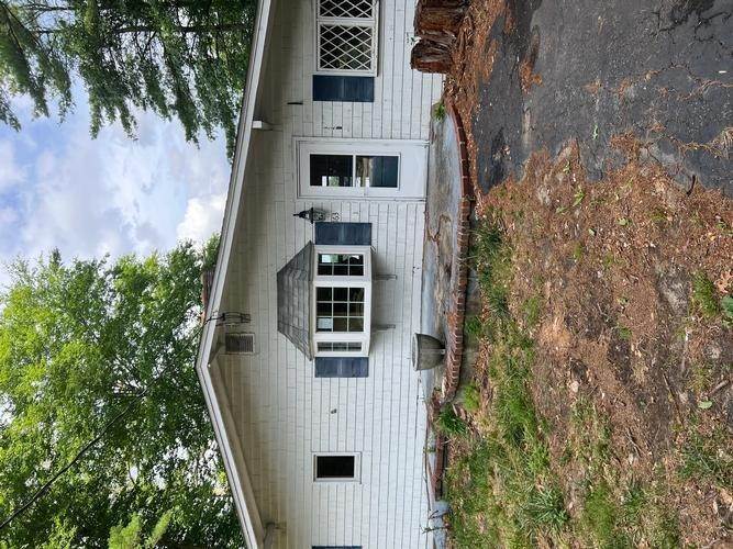 2. Single Family for Sale at Halifax, MA 02338