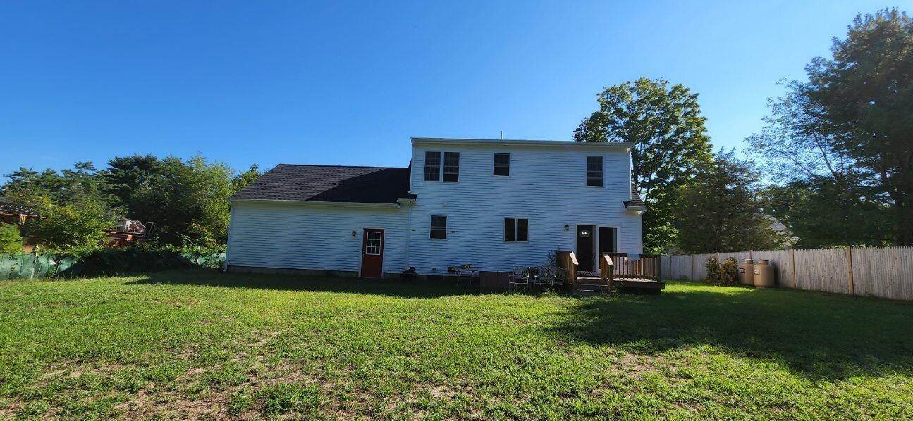 2. Single Family for Sale at West Wareham, MA 02576